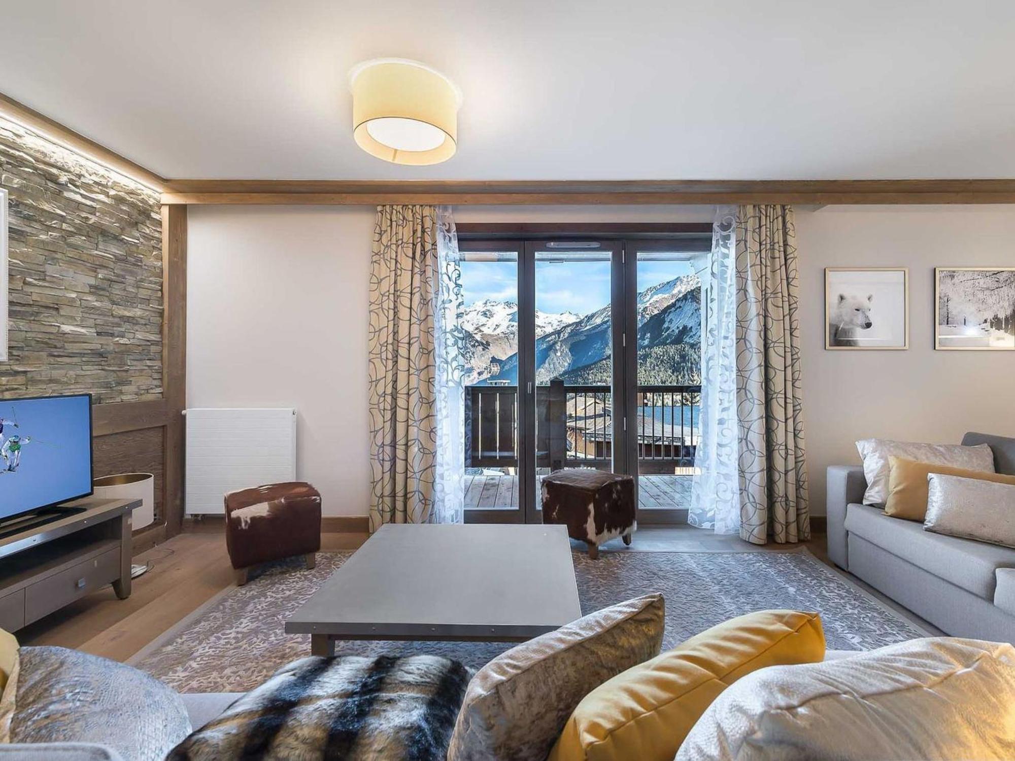 4 Pieces Avec Balcon, A 100m Des Pistes, Centre Village - Fr-1-562-19 Courchevel